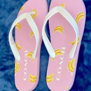 BRAND NEW COACH FLIPFLOPS WITH TAG AS SHOWN. PERFECT FOR SUMMER OR INDOOR WEAR